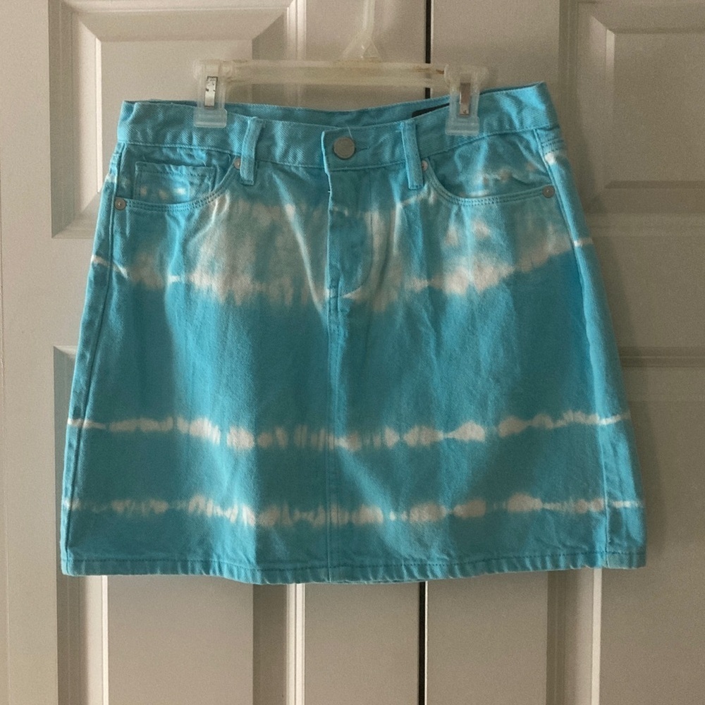 BLANK NYC women’s 27 tie dyed denim skirt blue white five pocket mini A-line